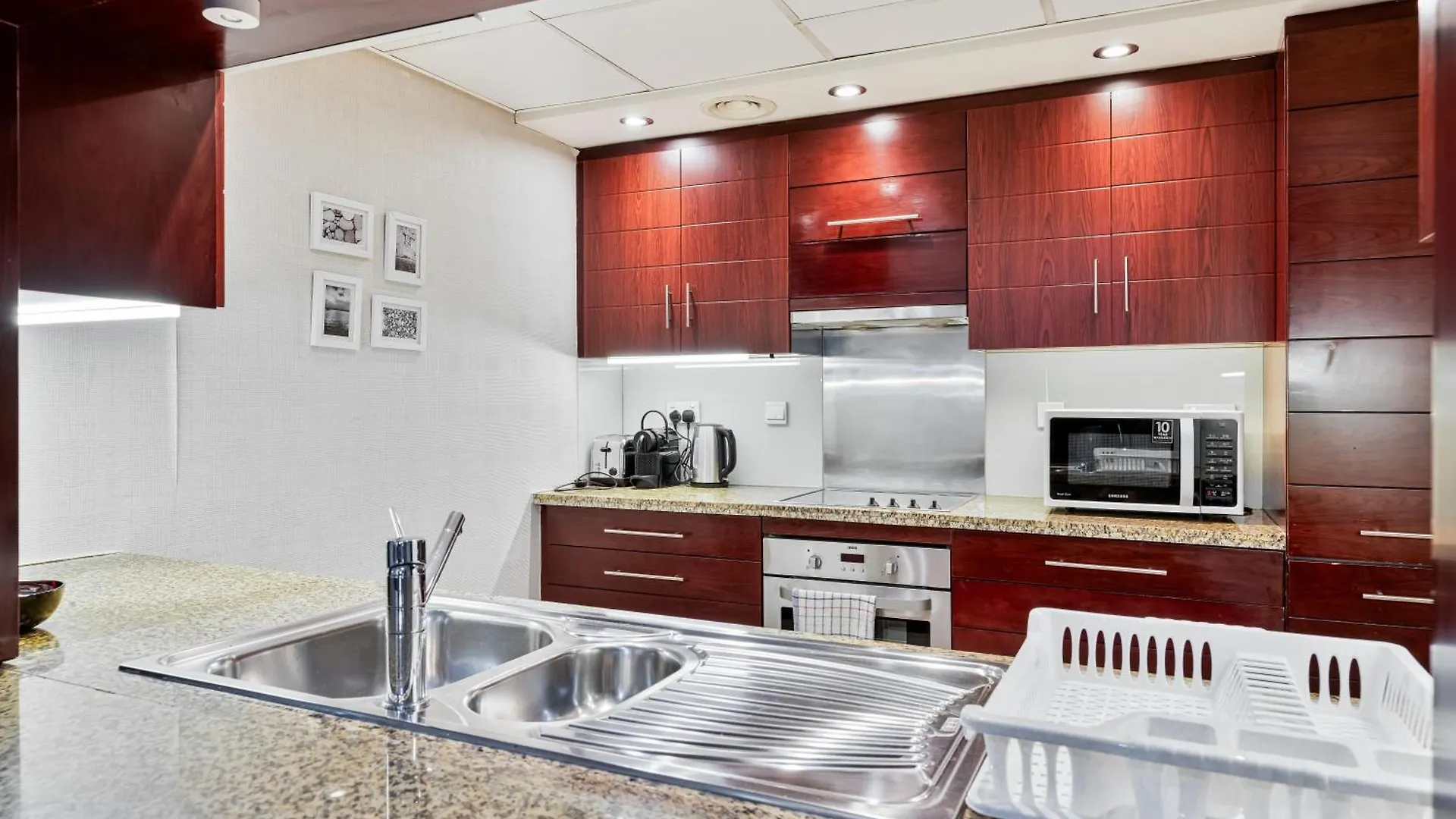 Vibrant 1Br Apt With Burj Khalifa View 두바이