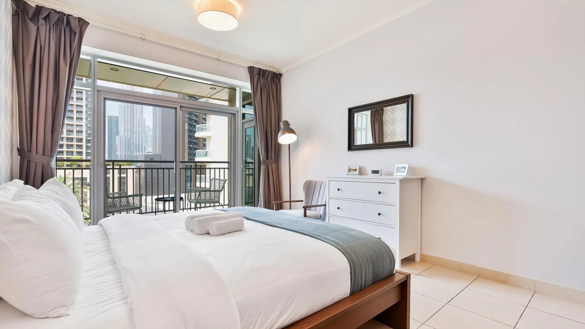 Vibrant 1Br Apt With Burj Khalifa View Дубай